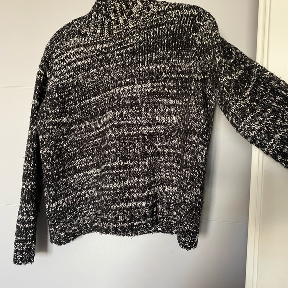 Knit sweater ❤️❤️ REDUCED TO SELL QUICK❤️❤️ - Picture 4 of 5